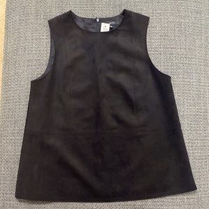 NEW⭐️Babaton vegan suede Rolando top❤️